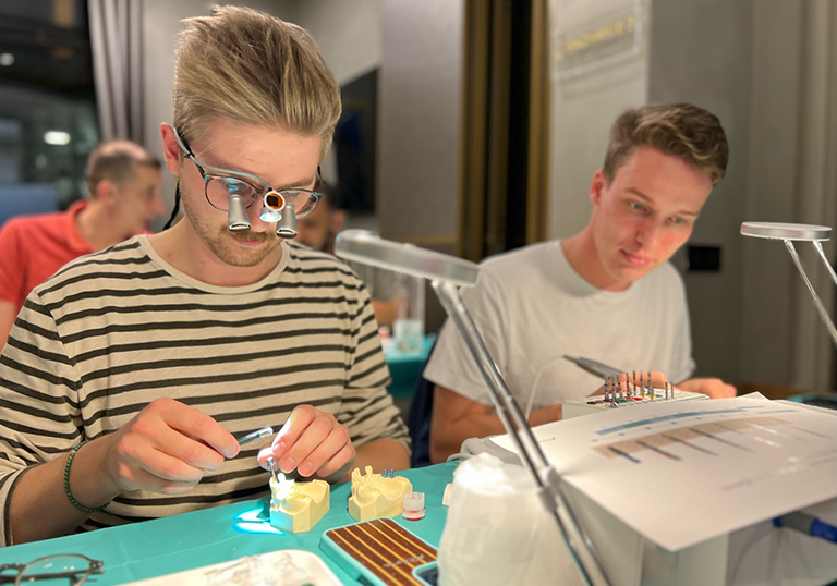 Image gallery marquee